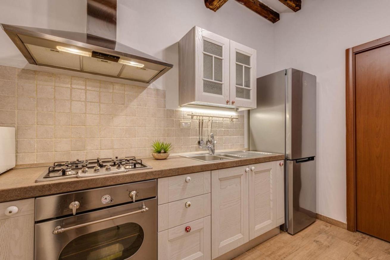 Laurel Apartment By Mmega Floransa Dış mekan fotoğraf